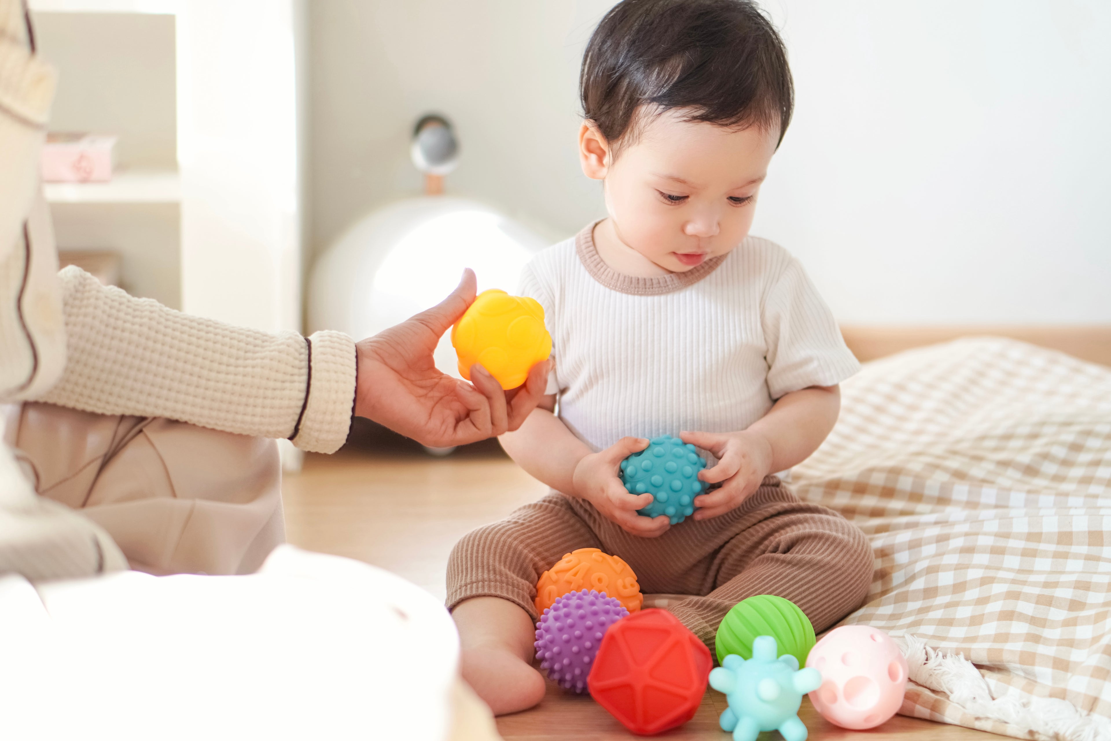 Play Set #4: 7 - 8 months