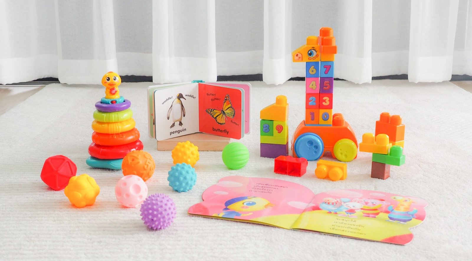 pato box play set - toy subscription thailand 04
