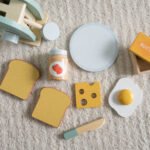 ชุดบทบาทสมมุติขั้นต้น เหมาะสำหรับเด็ก 1.5 ขวบ หรือ 1 ขวบครึ่ง